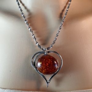 EXQUISITE  VINTAGE  PENDANT